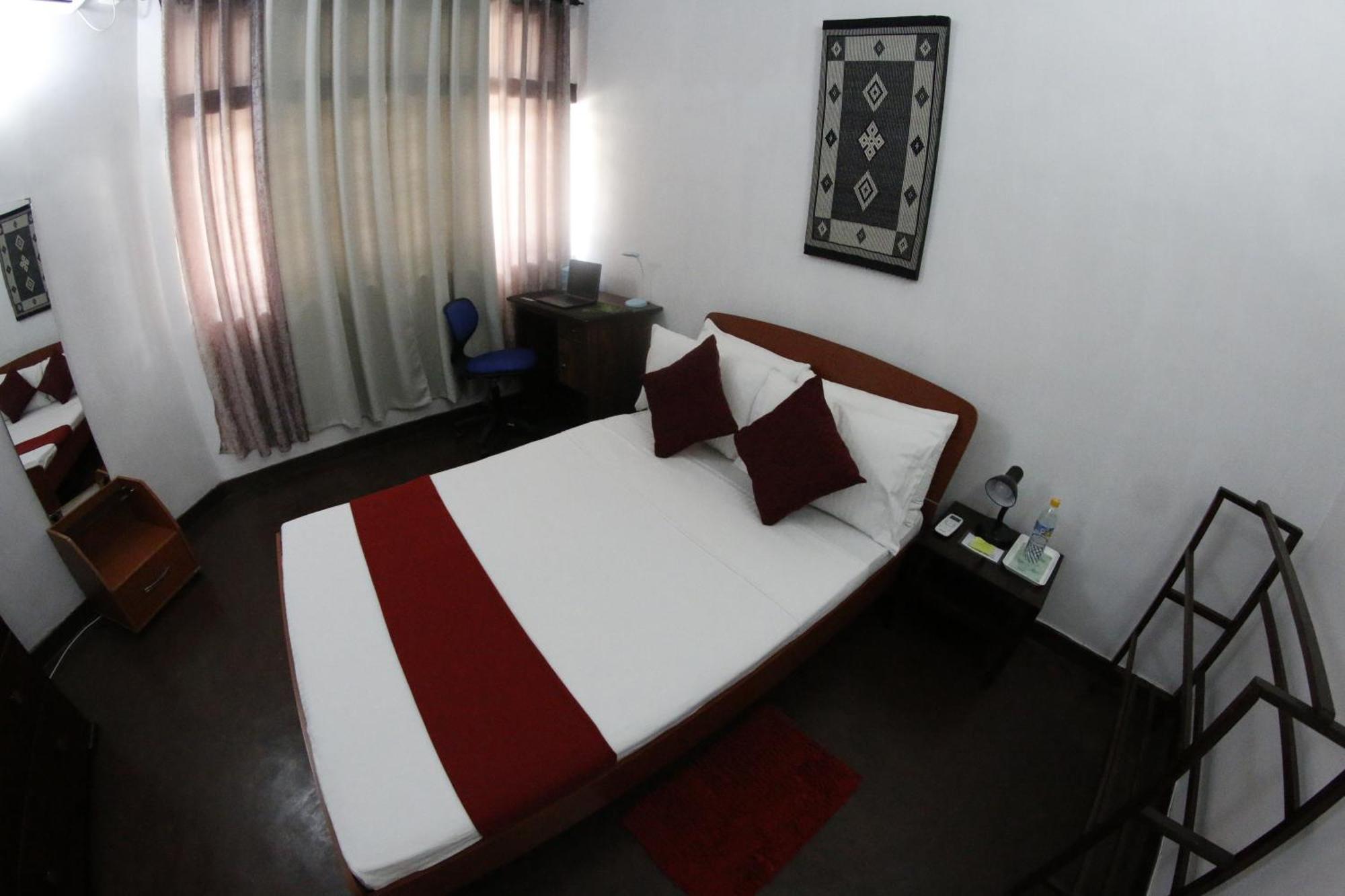 Bed and Breakfast Oasis Colombo Exterior foto
